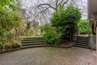 1420 25th Street, West Vancouver - MEDITERRANEAN STYLE DUNDARAVE FAMILY HOME!
